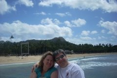 fandg_in_front_of_diamond_head_rs