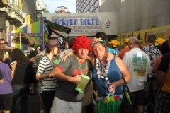 parrotheadred_sisterVEGAS2010