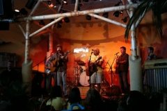 26260_381671729395_153130659395_3519904_5403808_n