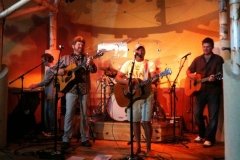 26260_381672714395_153130659395_3519974_3904705_n