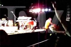 jimmy-buffett-fall-420-420x0